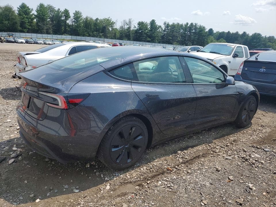 2024 TESLA MODEL 3 3