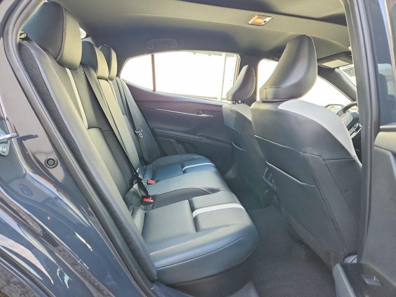 2025 TOYOTA CAMRY SE 10