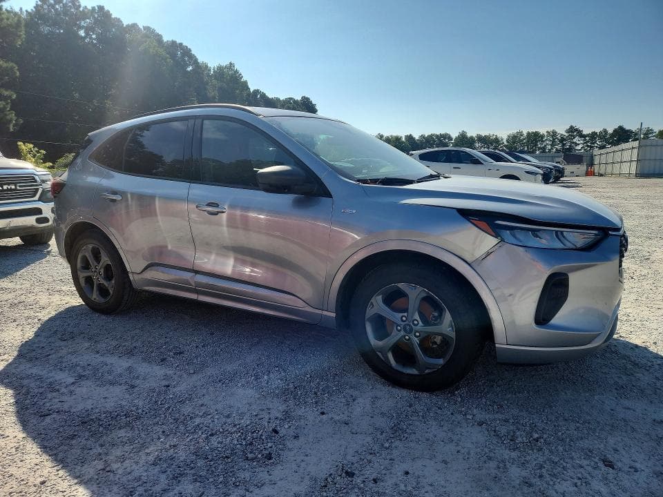 2024 FORD ESCAPE ST LINE 4