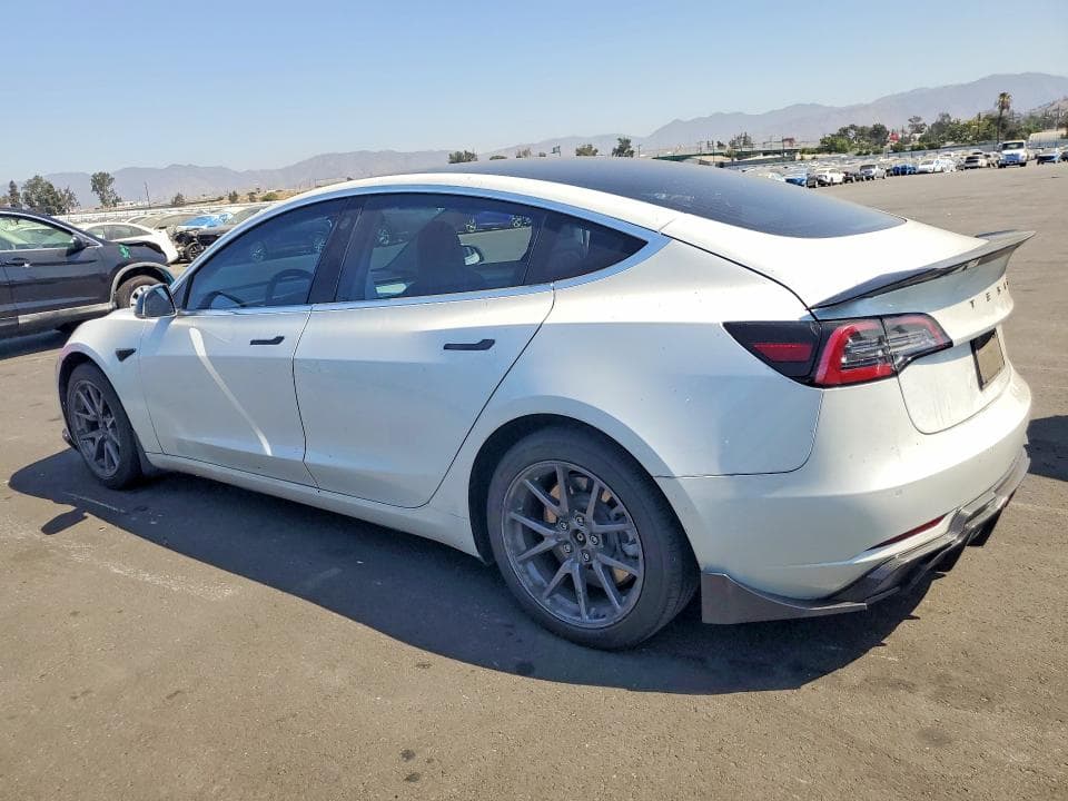 2020 TESLA MODEL 3 2