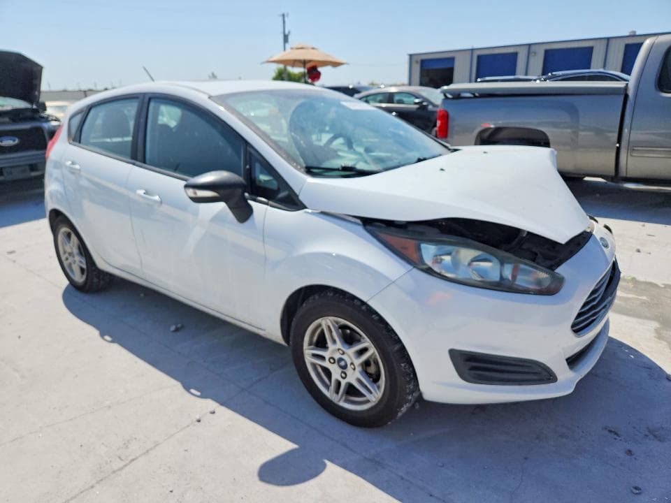 2018 FORD FIESTA SE 4