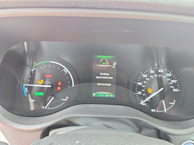2021 TOYOTA SIENNA XLE 9