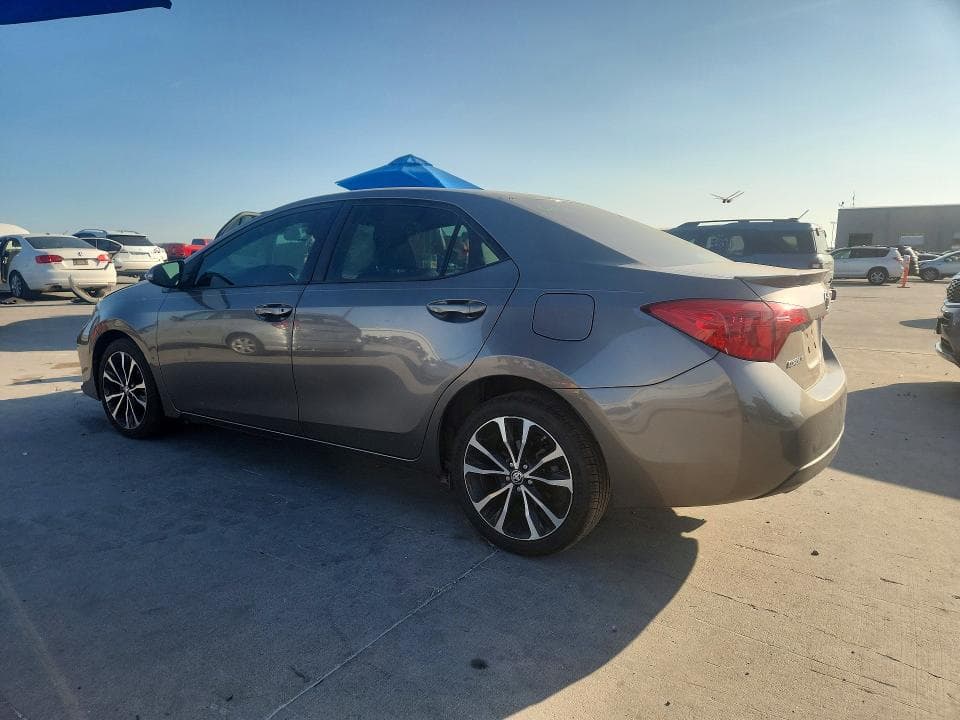 2018 TOYOTA COROLLA SE 2