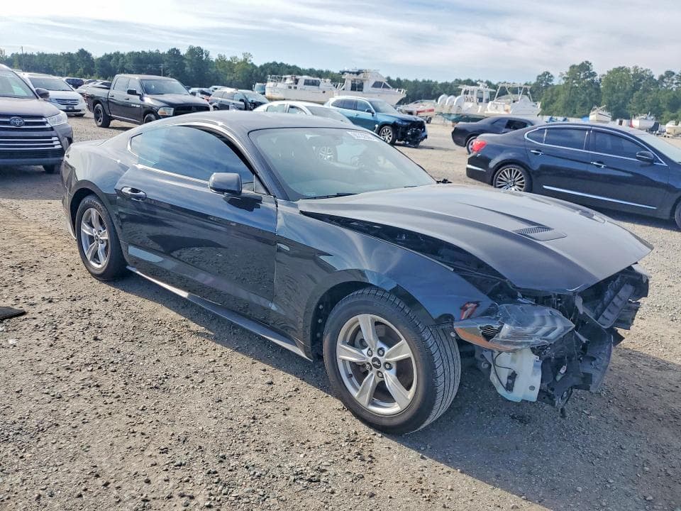 2020 FORD MUSTANG 4