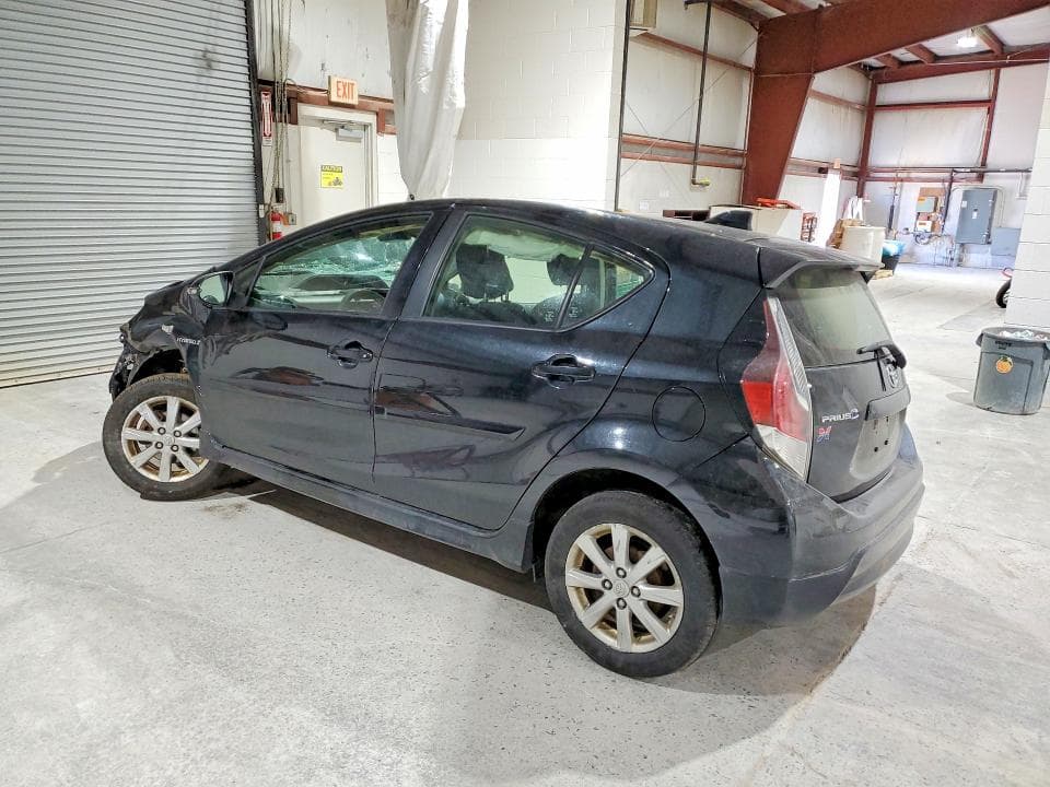 2017 TOYOTA PRIUS C TWO 2