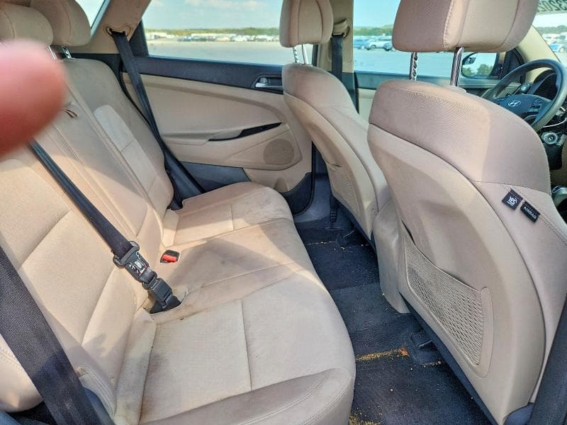 2017 HYUNDAI TUCSON SE 11