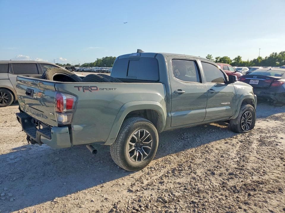 2023 TOYOTA TACOMA TRD SPORT 3