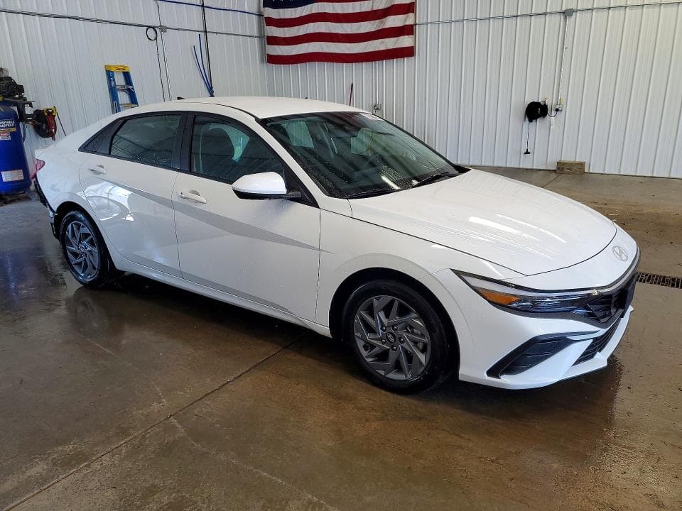 2026 HYUNDAI ELANTRA HYBRID BLUE 4