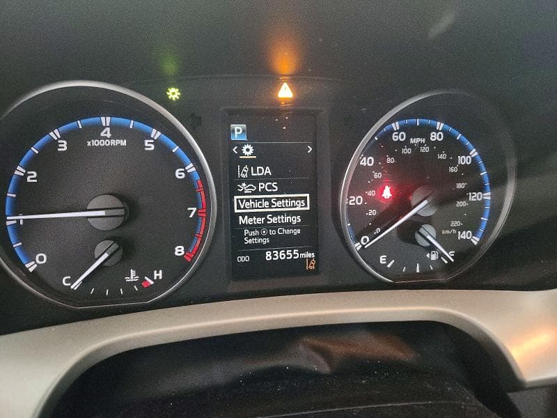 2017 TOYOTA RAV4 XLE 9