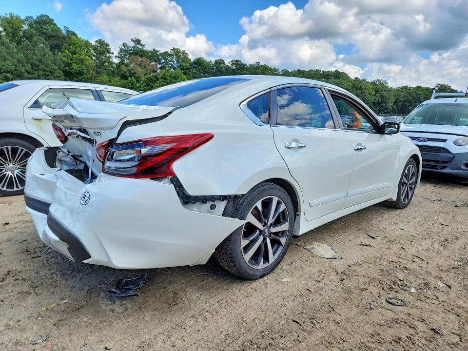 2017 NISSAN ALTIMA 2.5 SR 3