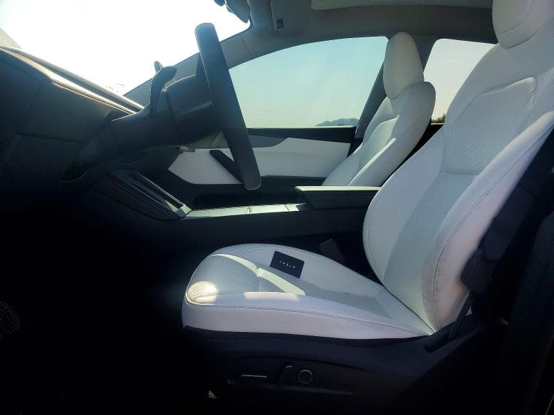 2026 TESLA MODEL Y 7