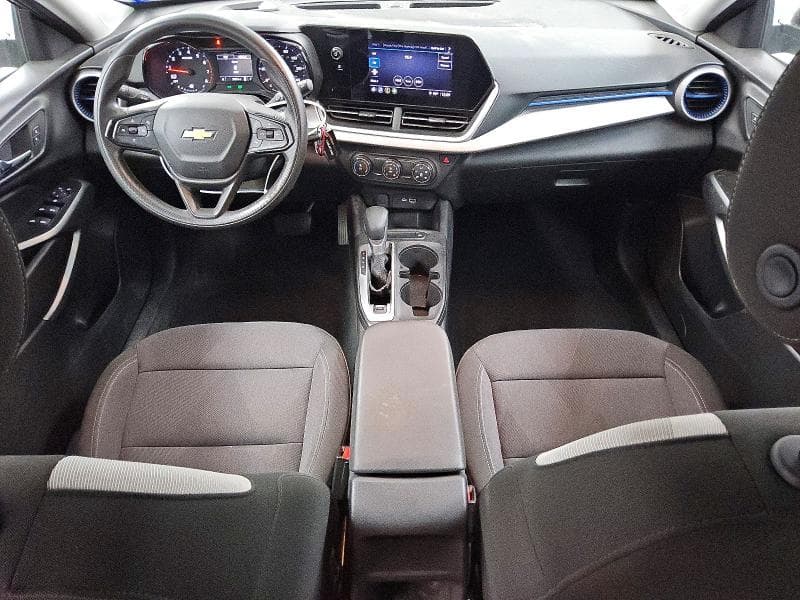2024 CHEVROLET TRAX LS 8
