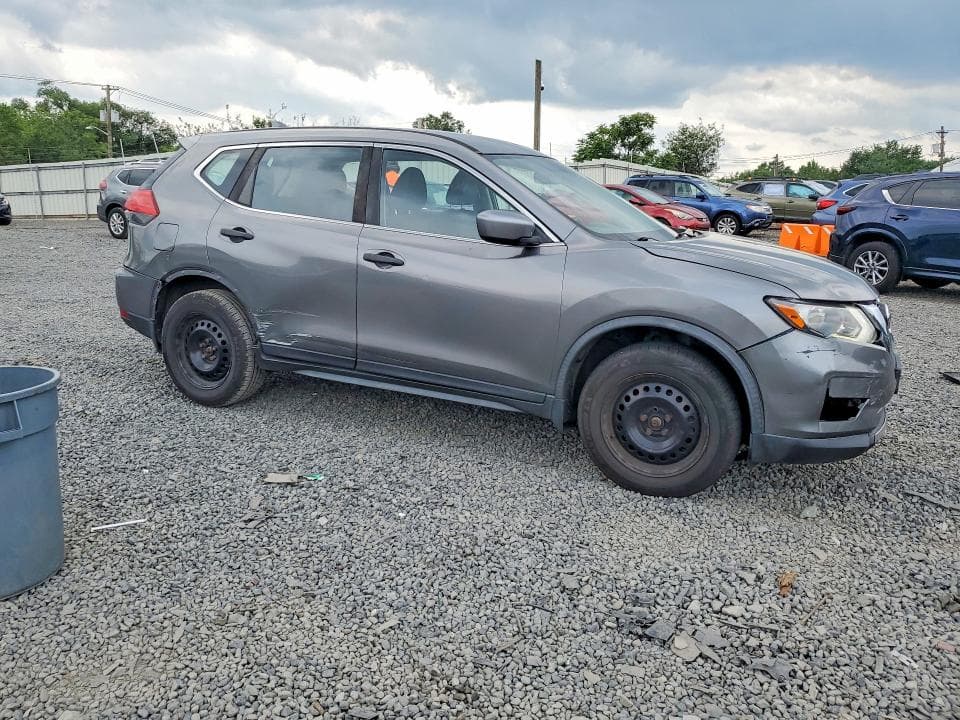 2017 NISSAN ROGUE S 4