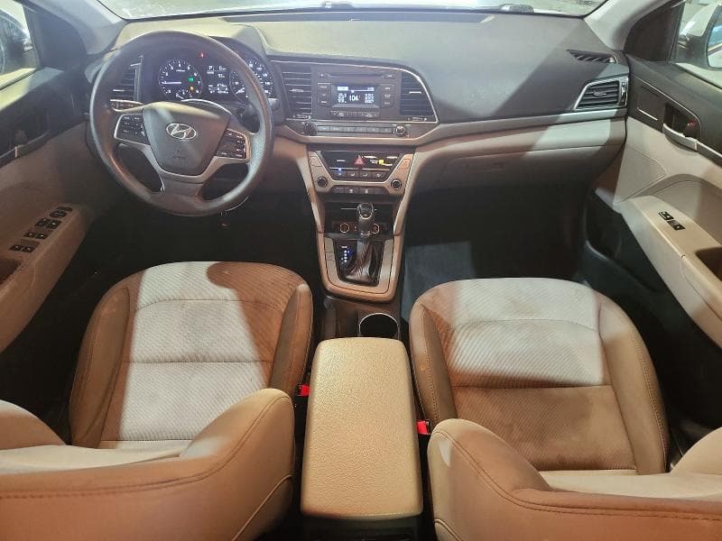 2017 HYUNDAI ELANTRA SE 8