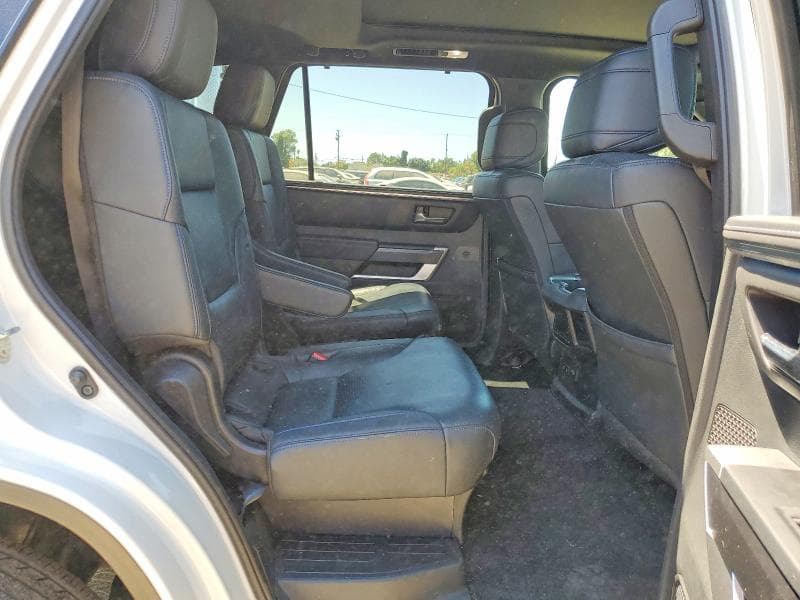 2024 TOYOTA SEQUOIA PLATINUM 11
