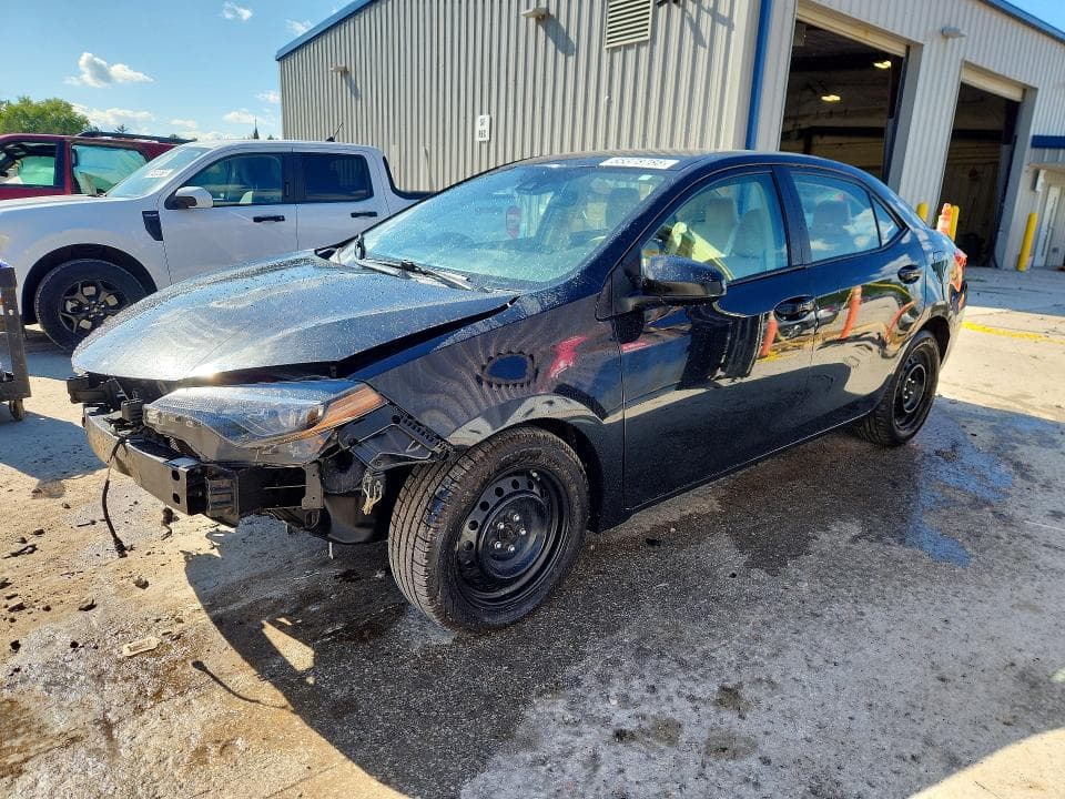2018 TOYOTA COROLLA LE - 1