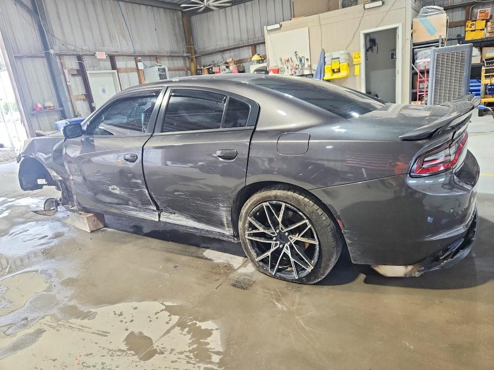 2017 DODGE CHARGER SXT 2