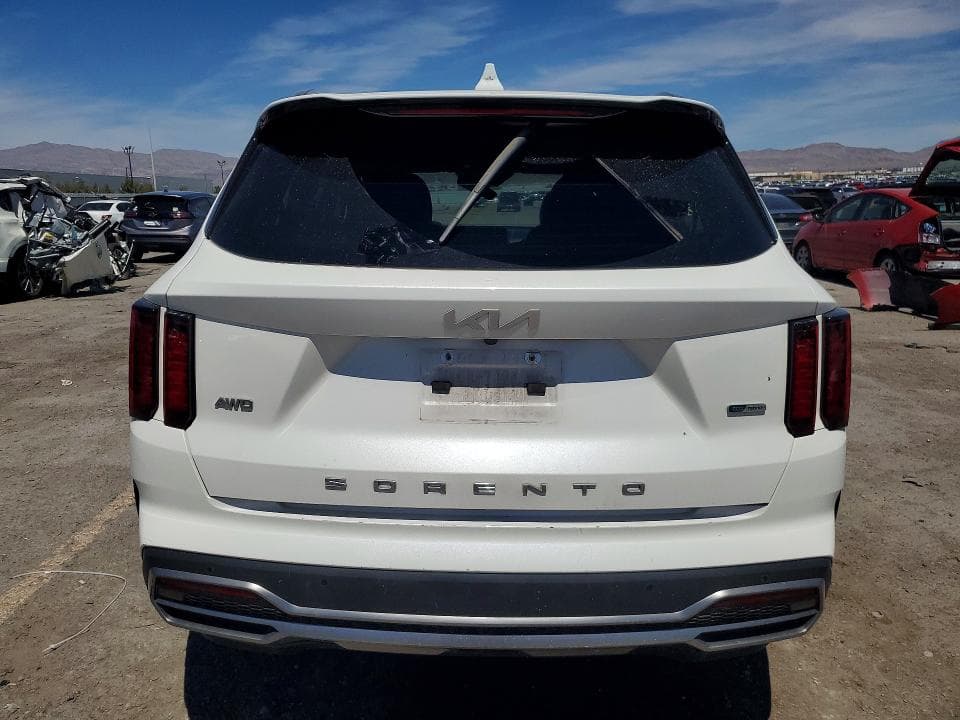 2022 KIA SORENTO S 6