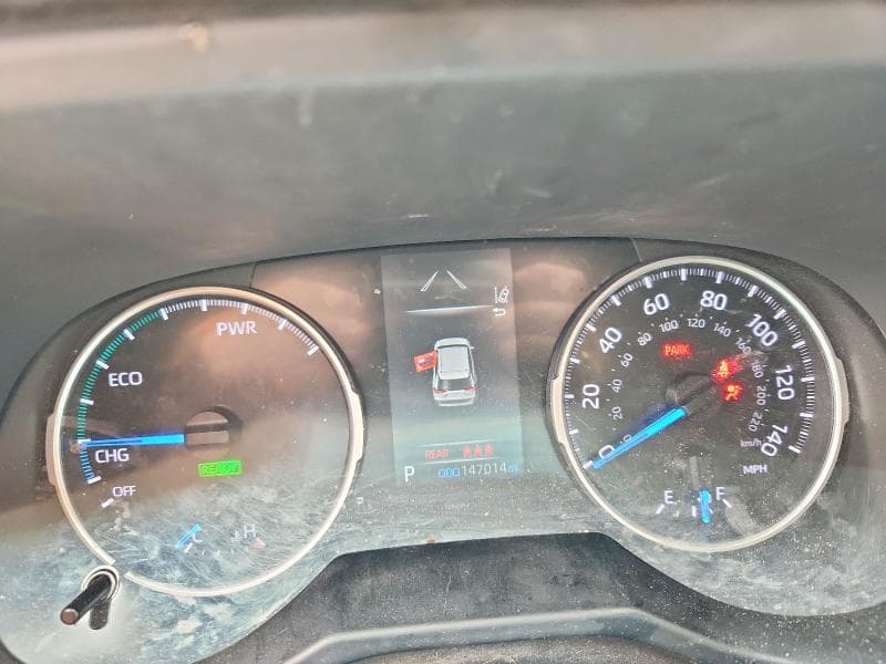 2021 TOYOTA RAV4 LE 9