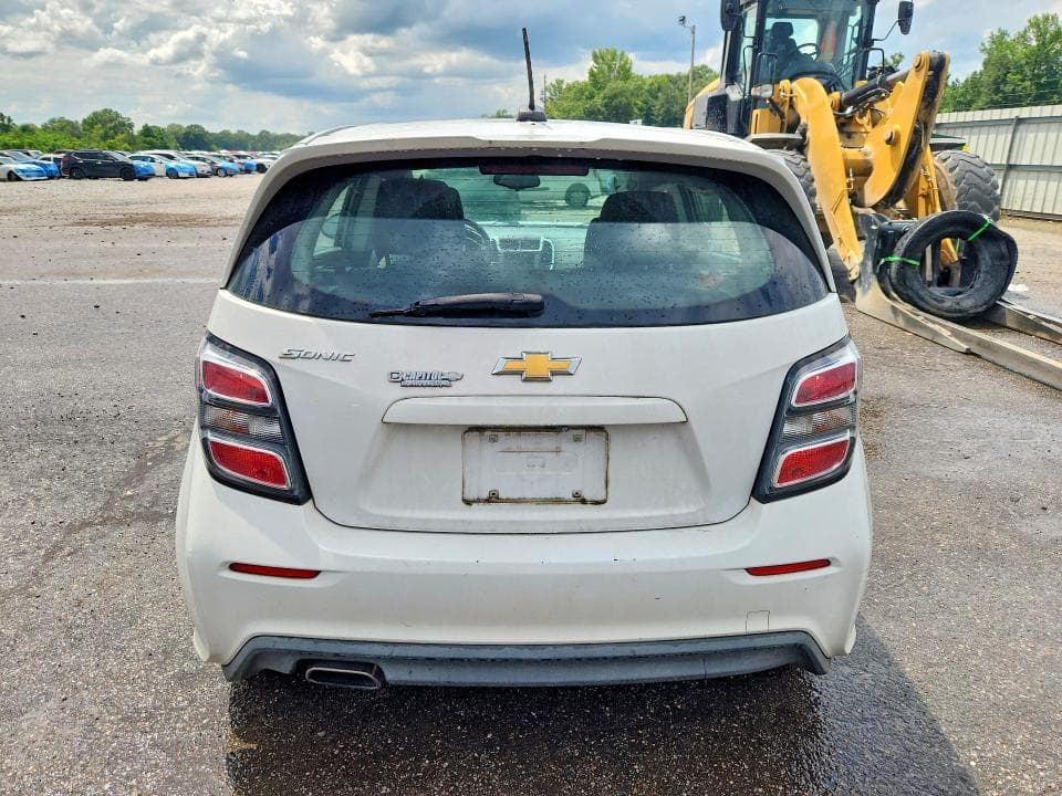 2017 CHEVROLET SONIC 6
