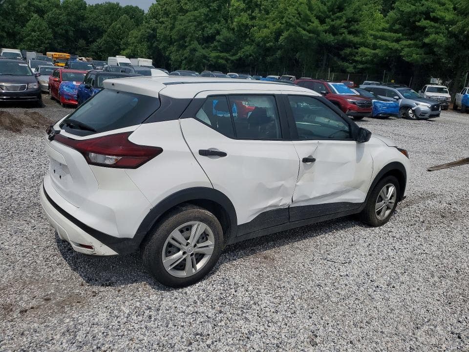 2024 NISSAN KICKS S 3