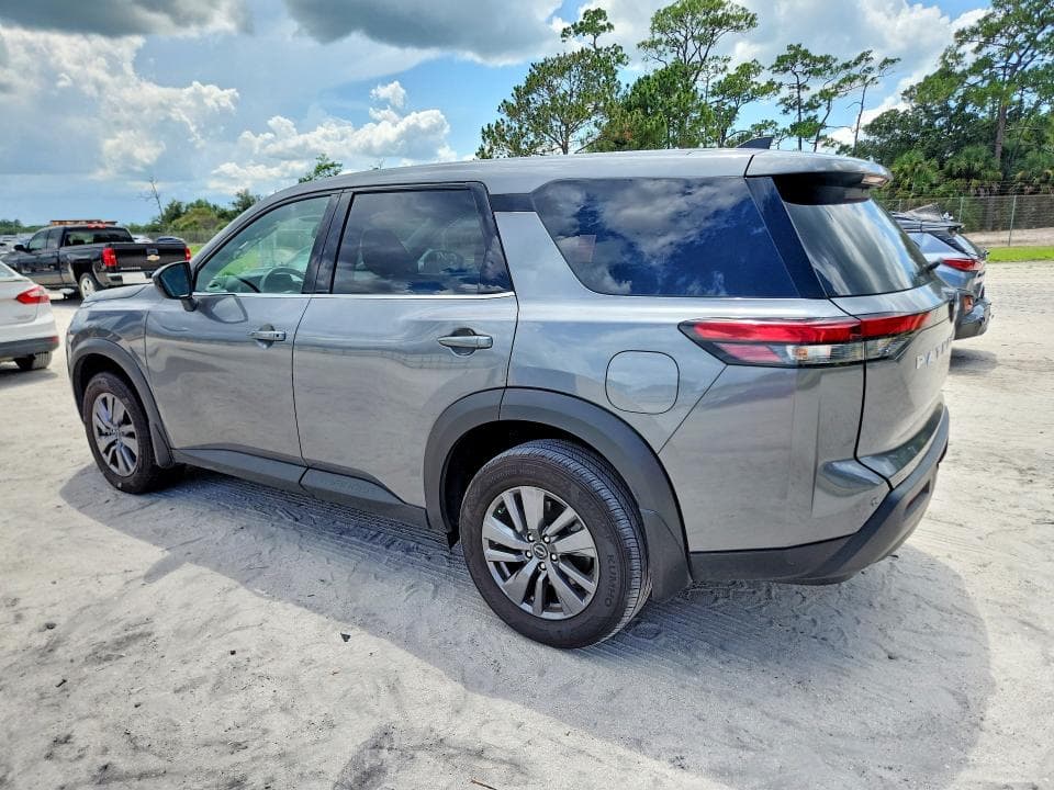2024 NISSAN PATHFINDER S 2