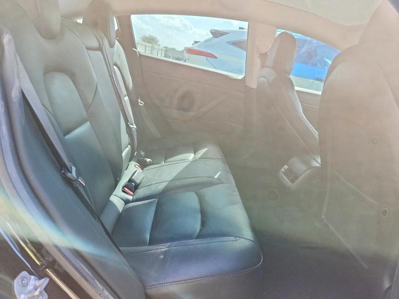 2018 TESLA MODEL 3 10