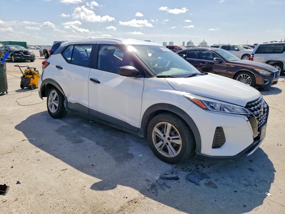 2023 NISSAN KICKS S 4