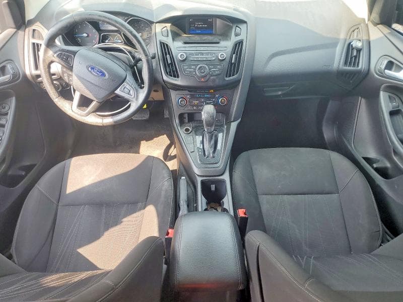 2017 FORD FOCUS SE 8