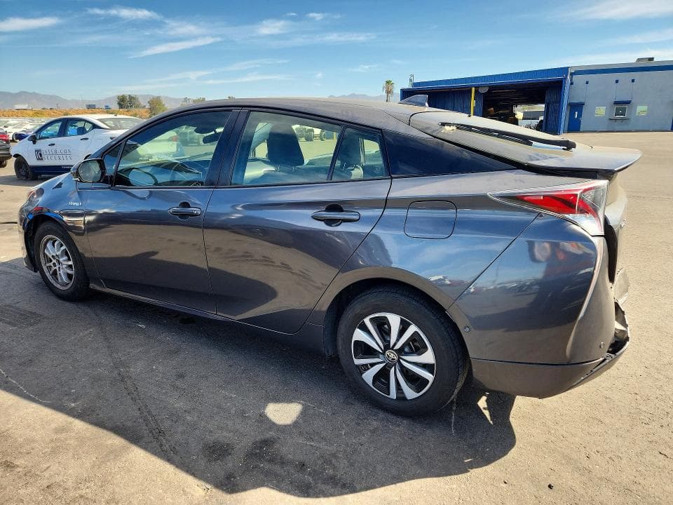 2017 TOYOTA PRIUS THREE 2