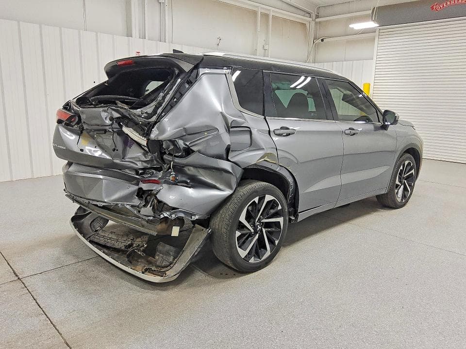 2023 MITSUBISHI OUTLANDER SEL 3