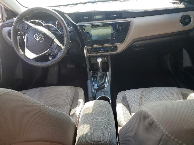 2017 TOYOTA COROLLA LE 8