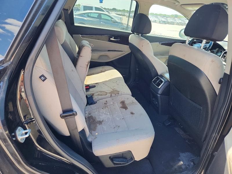 2018 KIA SORENTO LX 11