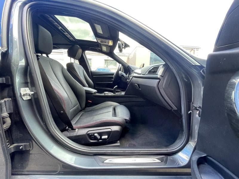 2018 BMW 330 XI 5