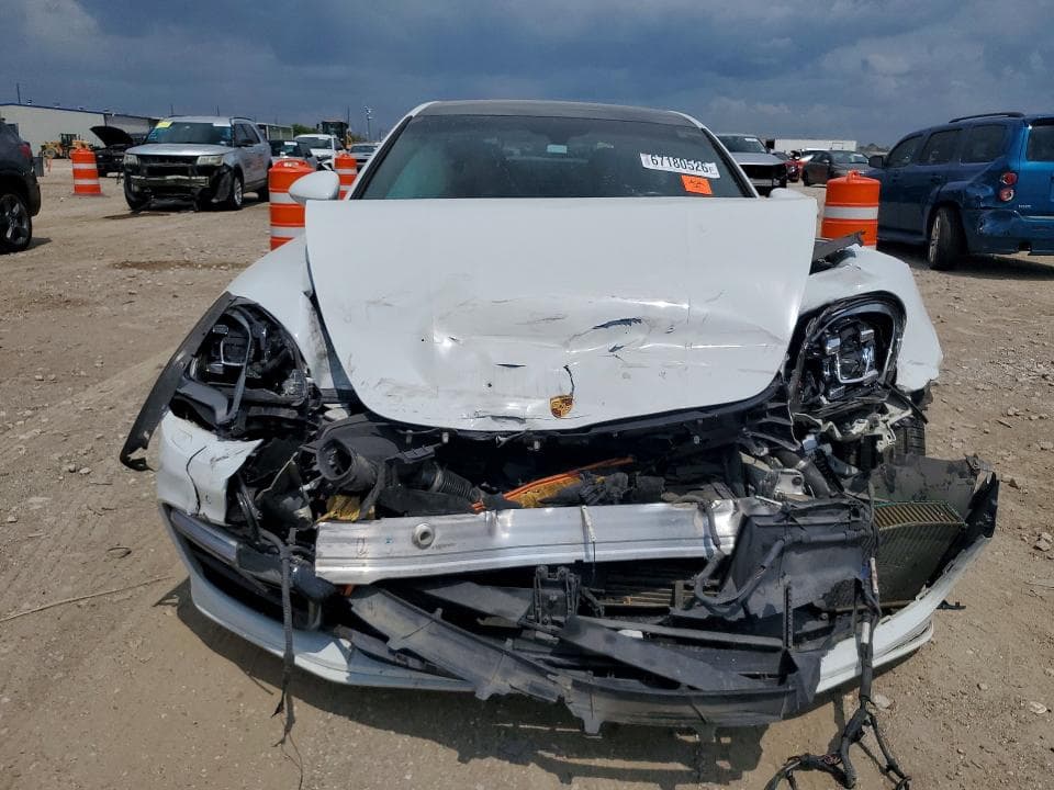 2018 PORSCHE PANAMERA 4S 5