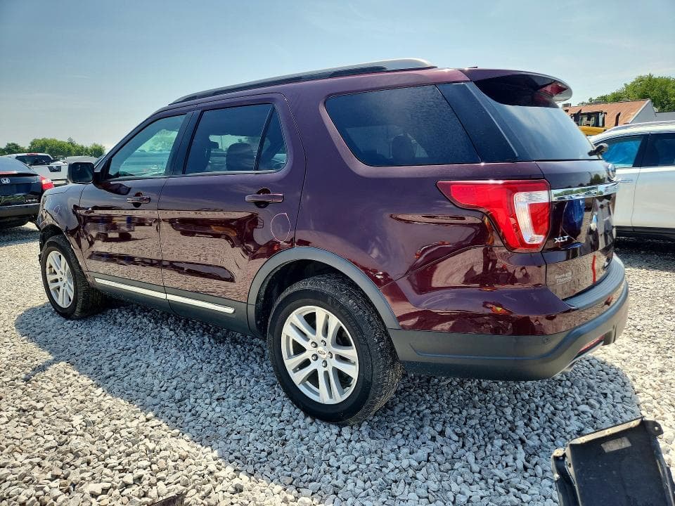 2018 FORD EXPLORER XLT 2