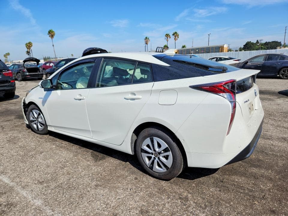 2018 TOYOTA PRIUS THREE 2