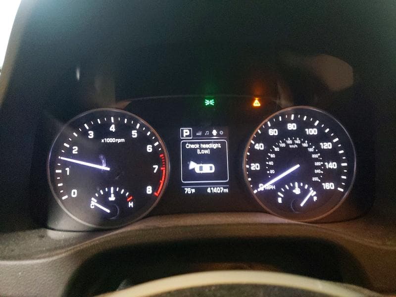 2018 HYUNDAI ELANTRA SEL 9