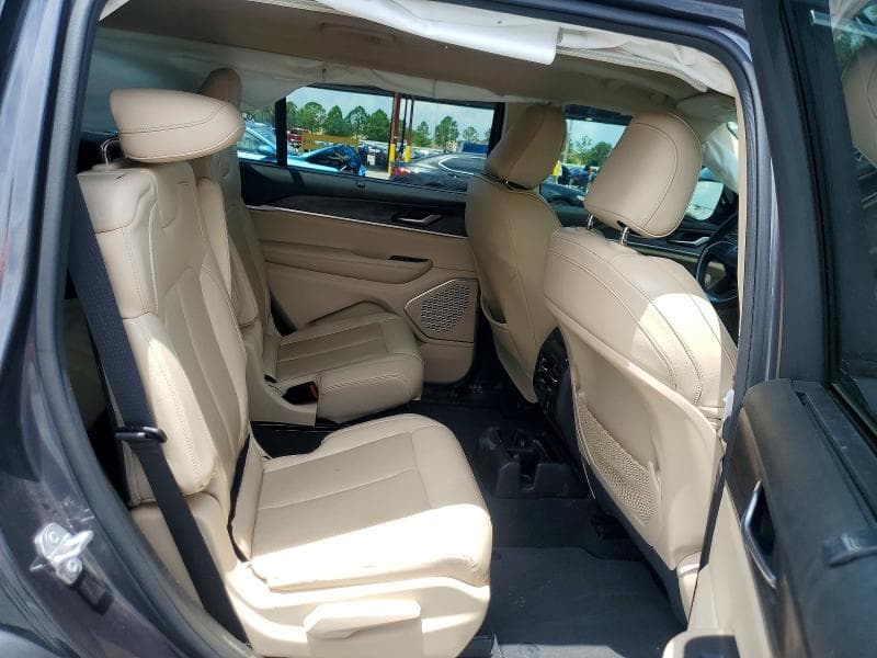 2022 JEEP GRAND CHEROKEE L LIMITED 11