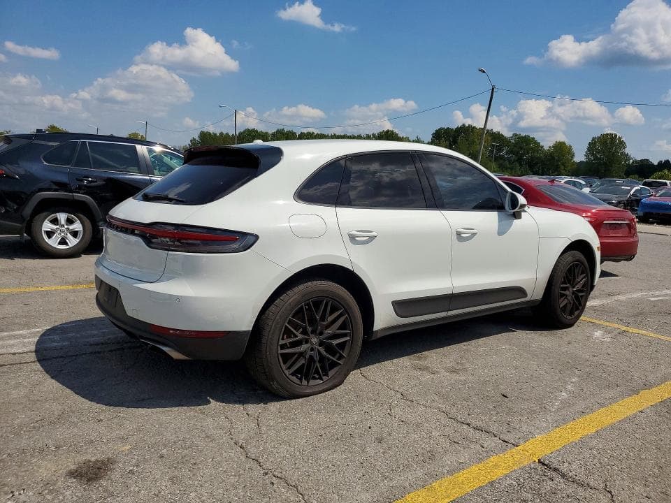 2021 PORSCHE MACAN 3