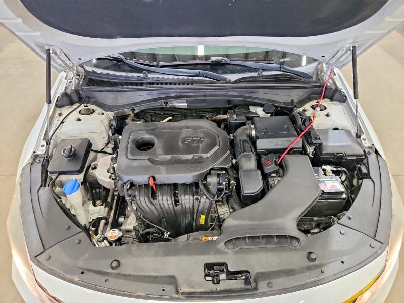 2018 KIA OPTIMA S 11