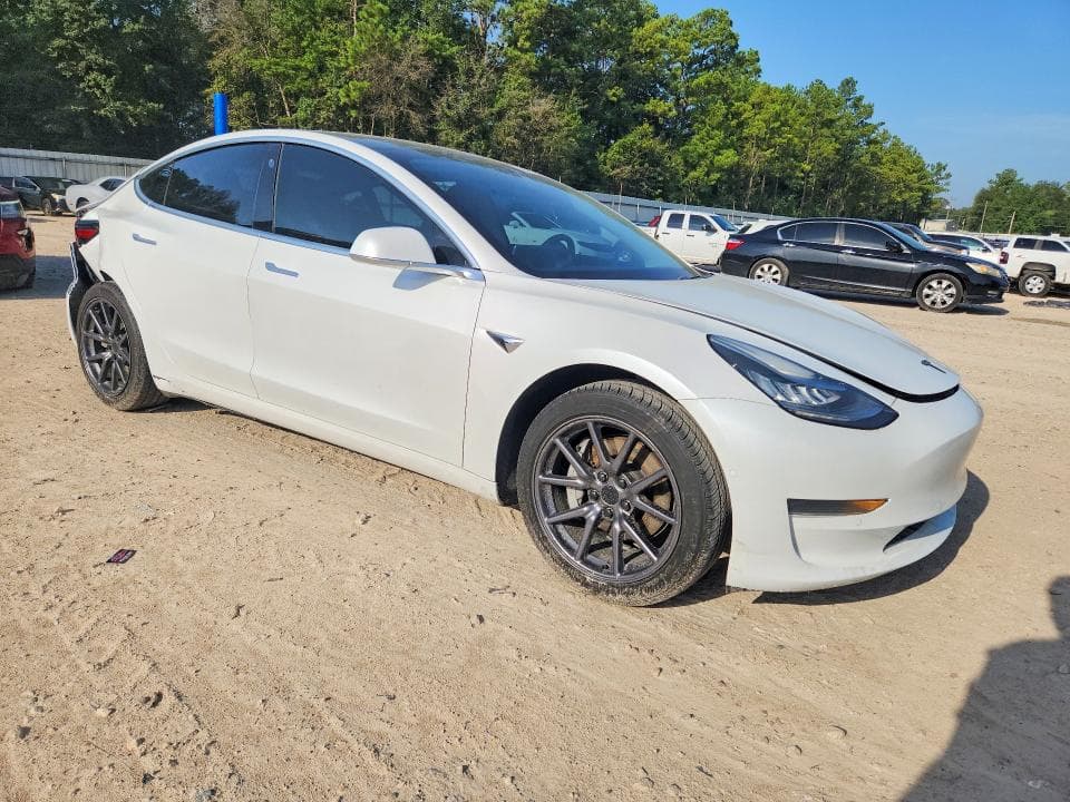 2020 TESLA MODEL 3 4