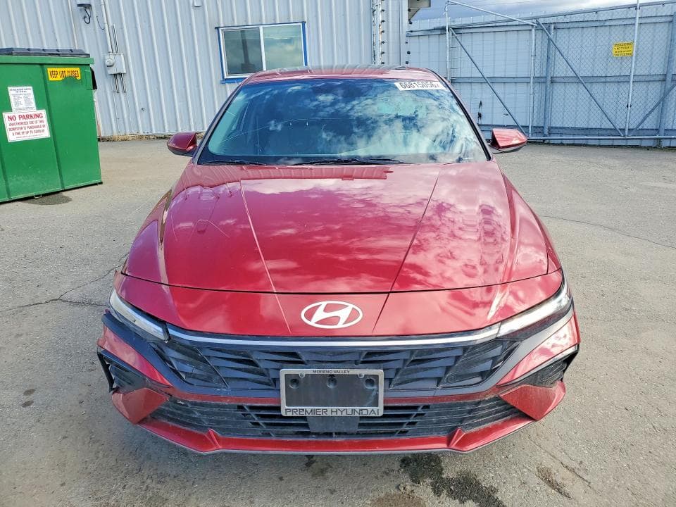 2024 HYUNDAI ELANTRA SEL 5