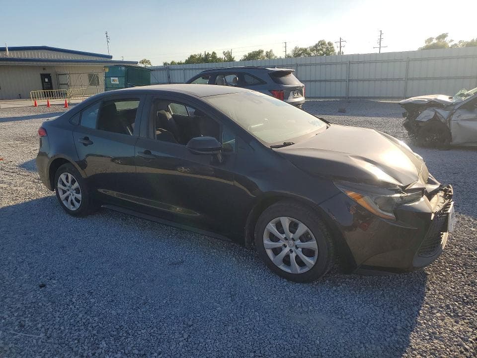 2021 TOYOTA COROLLA LE 4