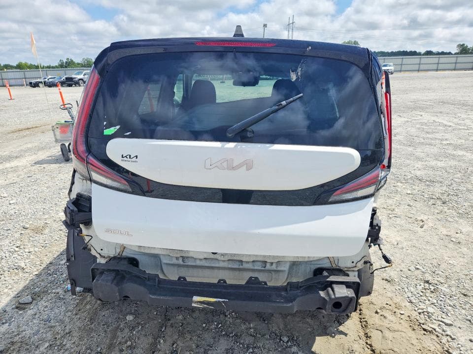 2023 KIA SOUL LX 6