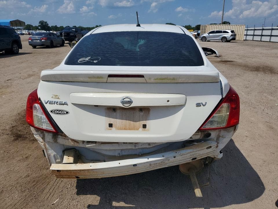 2019 NISSAN VERSA SV 6