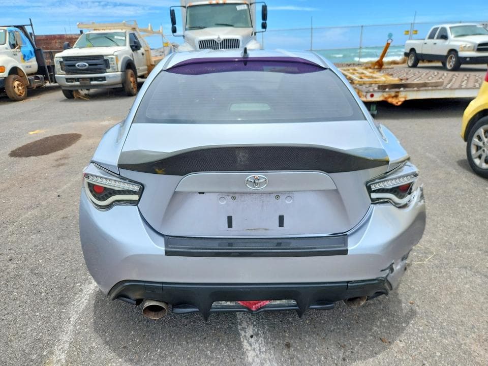 2017 TOYOTA 86 BASE 6