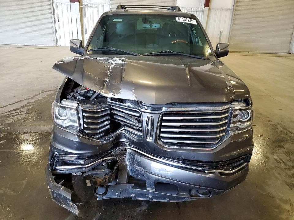 2017 LINCOLN NAVIGATOR SELECT 5