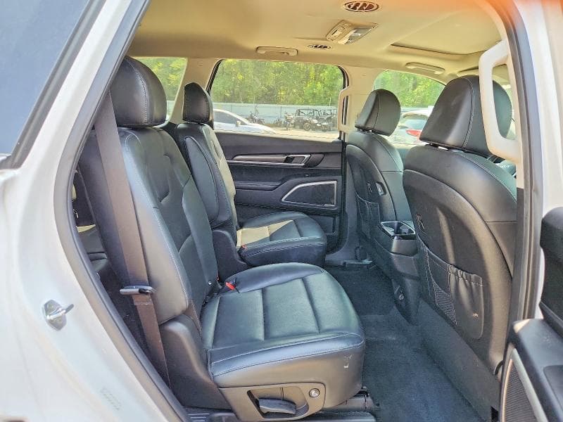 2022 KIA TELLURIDE S 11