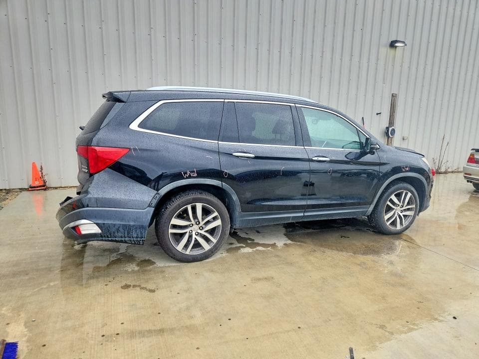 2017 HONDA PILOT TOURING 3